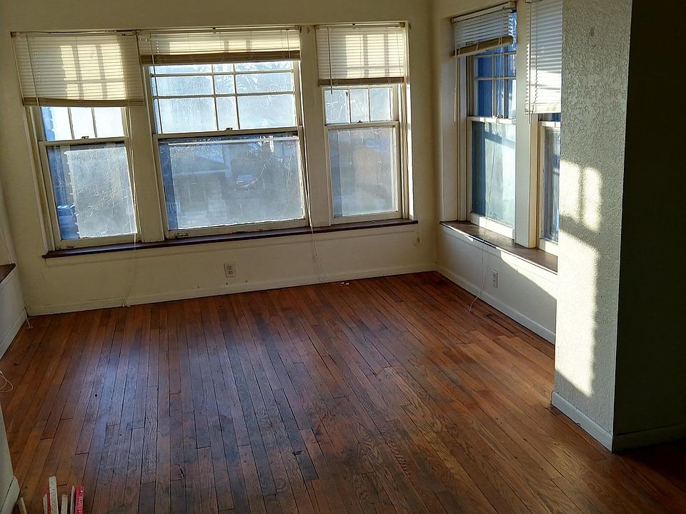 1st image of 3431 Holmes St APT 6
