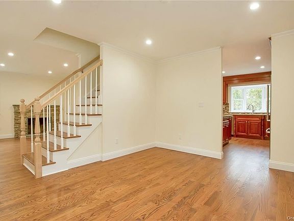 5th image of 1413 Weaver St