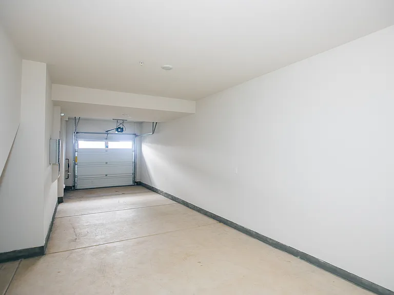 9538 Hannah Way — Photo 8