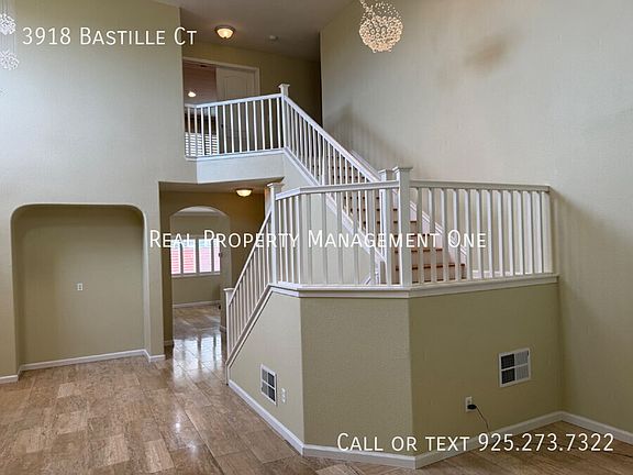 5th image of 3918 Bastille Ct