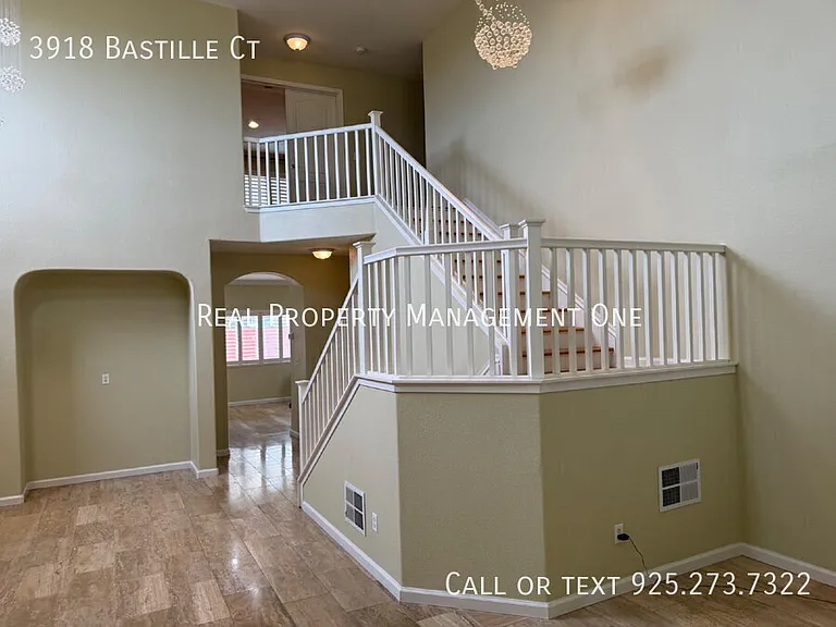 3918 Bastille Ct — Photo 5