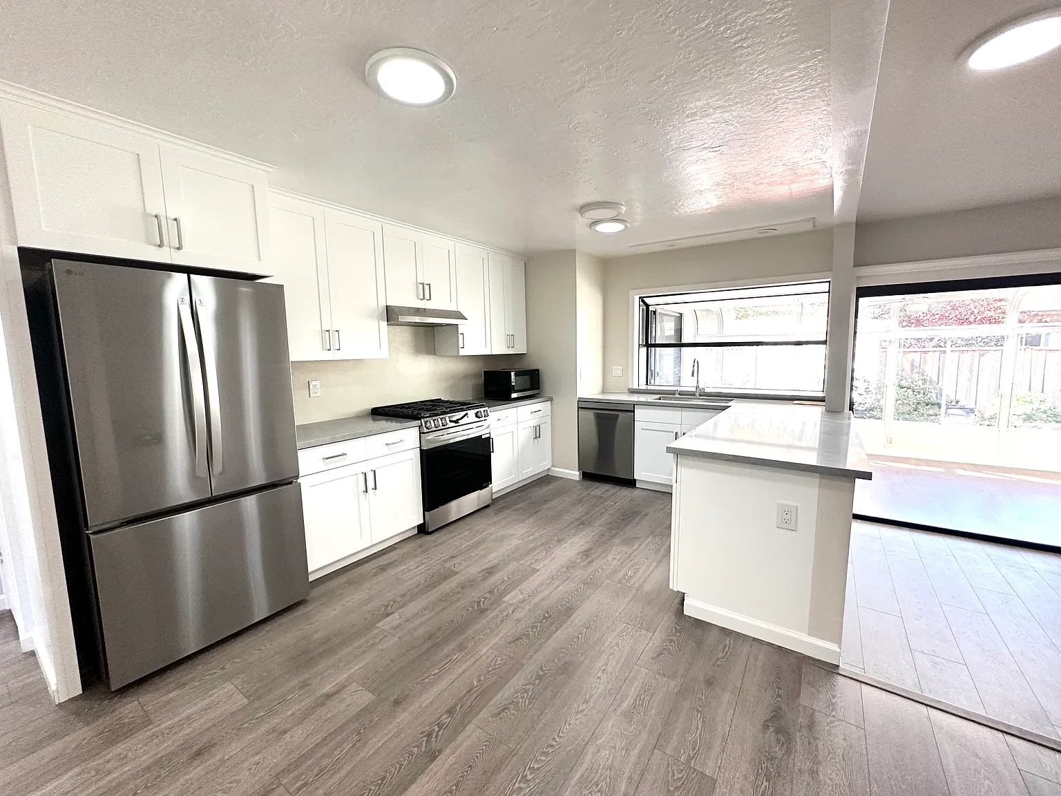 796 Ranger Cir — Photo 4