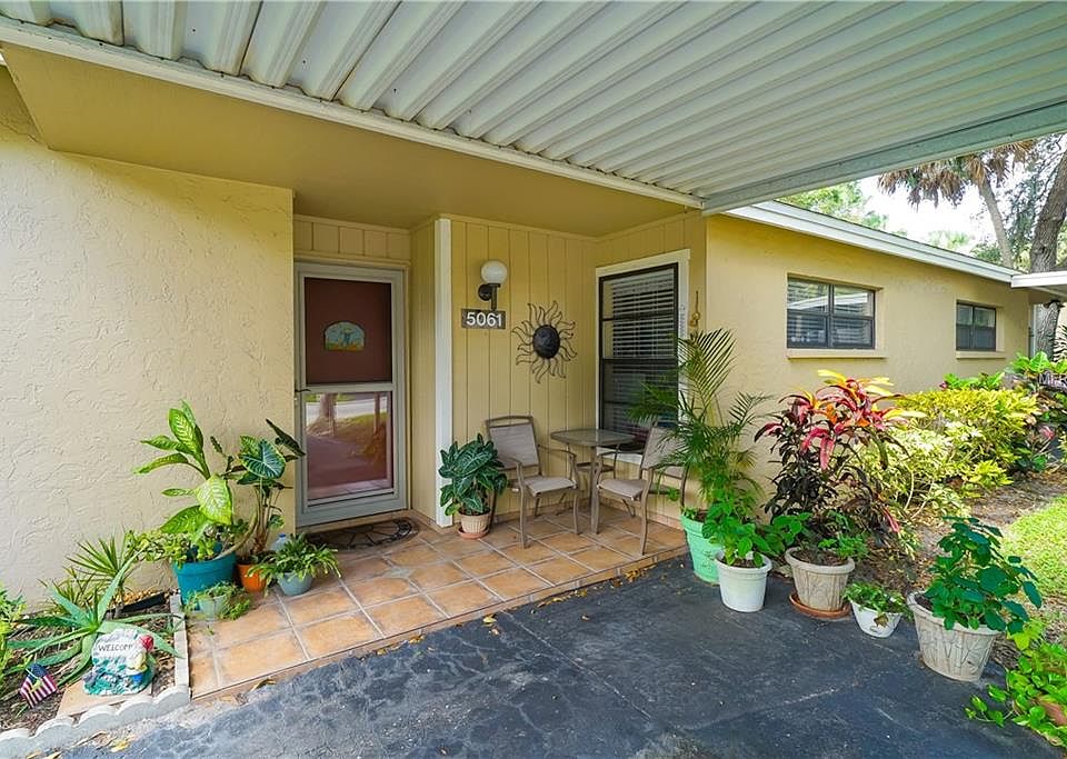 1st image of 5061 Village Gardens Dr #10