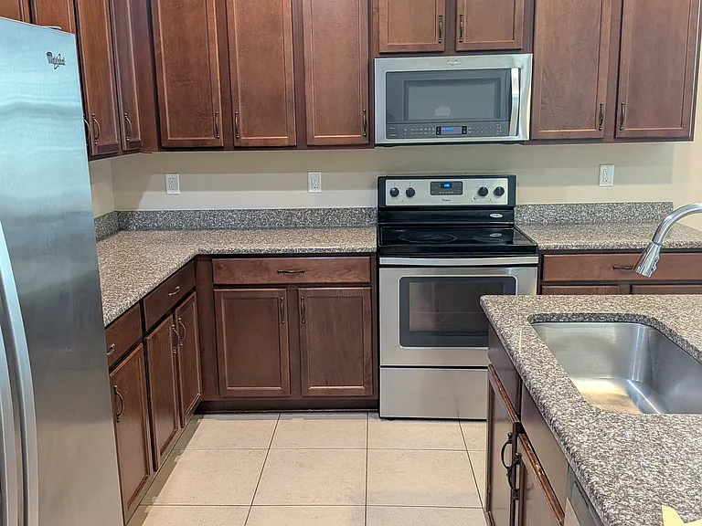 11517 Quiet Forest Dr — Photo 36
