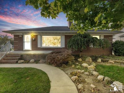 29456 Walnut St, Flat Rock, MI, 48134