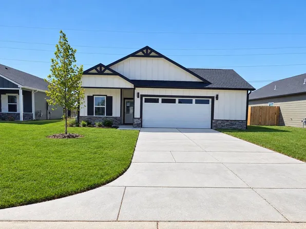 927 N Forestview St, Wichita, KS 67235