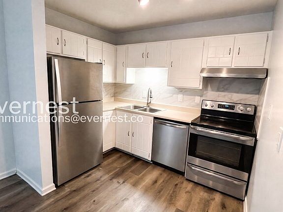 3rd image of 154 Goodson Ave APT 1B
