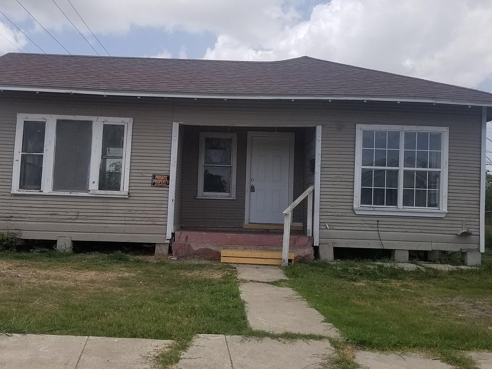 1st image of 323 W Avenue C