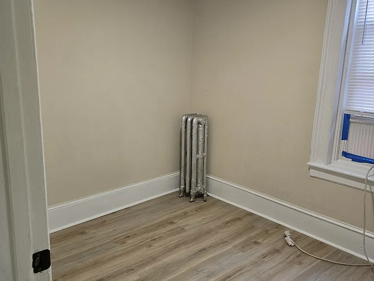 1306 W Hunting Park Ave #1 — Photo 10