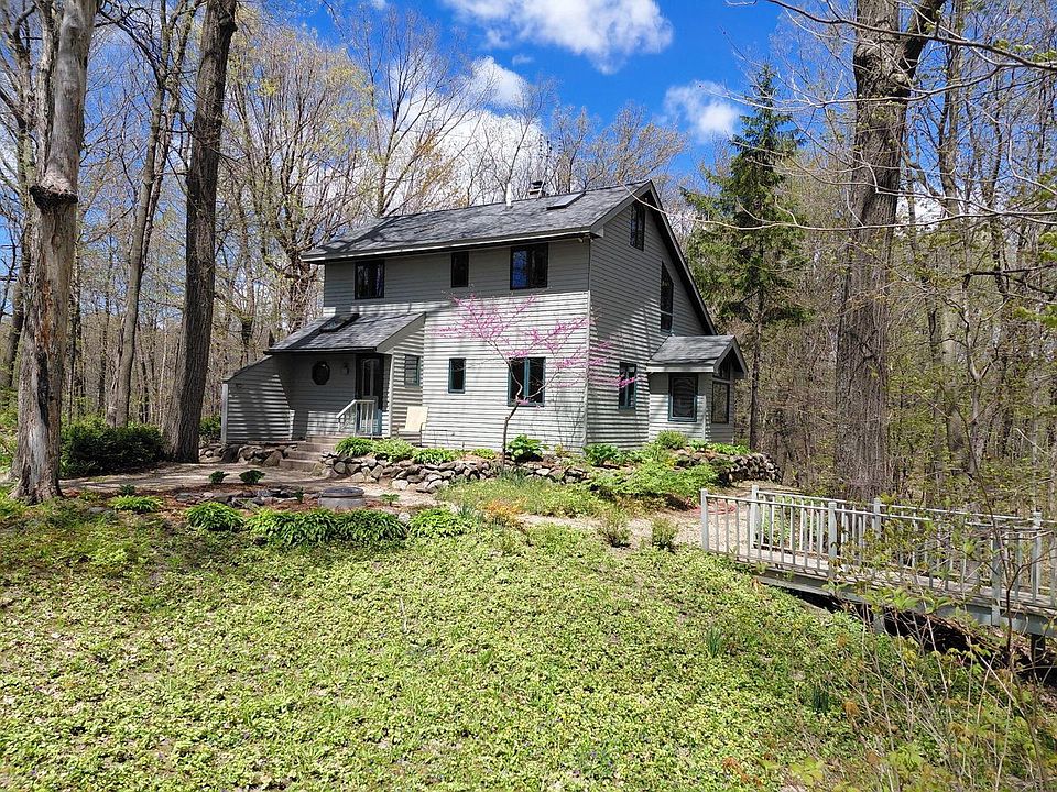 1st image of 9561 Maple Tree ROAD