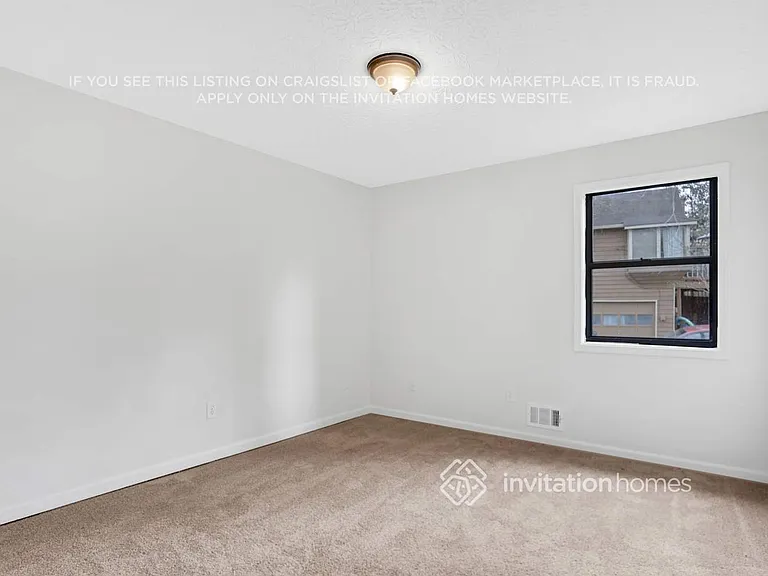 1790 Blackwillow Dr — Photo 16