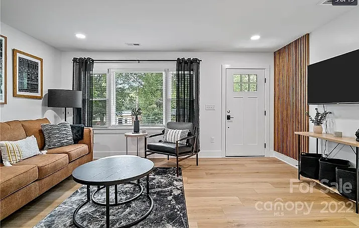 3709 Sargeant Dr — Photo 12