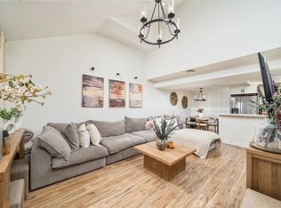 435 W 9th St UNIT A6, Upland, CA 91786