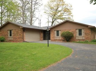 5979 Oak Hill East Dr, Plainfield, IN 46168