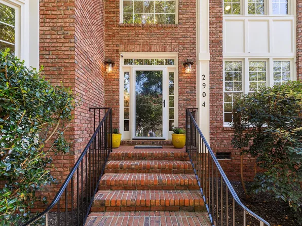 2904 Stone Gap Ct, Raleigh, NC 27612