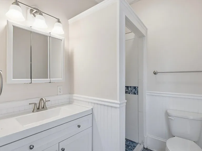 2301 Abercorn St #A — Photo 29