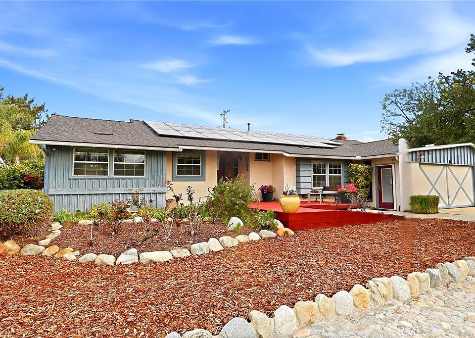 1st image of 641 Ridgefield Dr