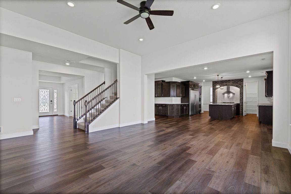 next background image