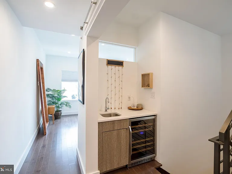 1343 S Garnet St — Photo 23