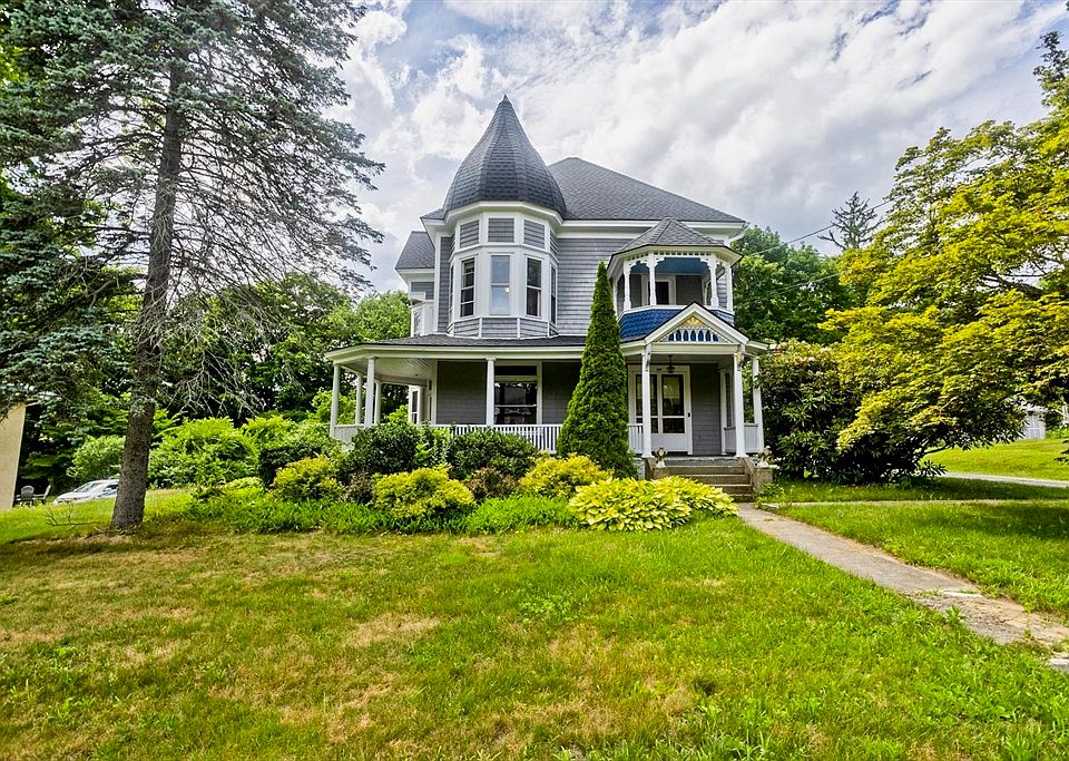 1st image of 102 Church St