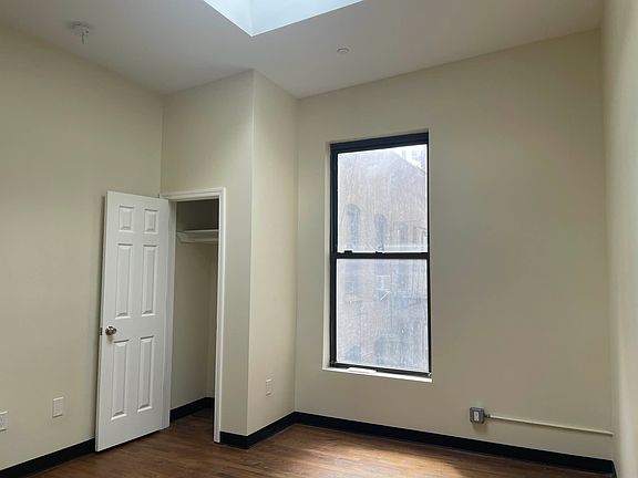 3rd image of 121 Avenue D #5H