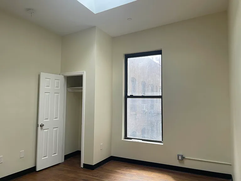 121 Avenue D #5H — Photo 3
