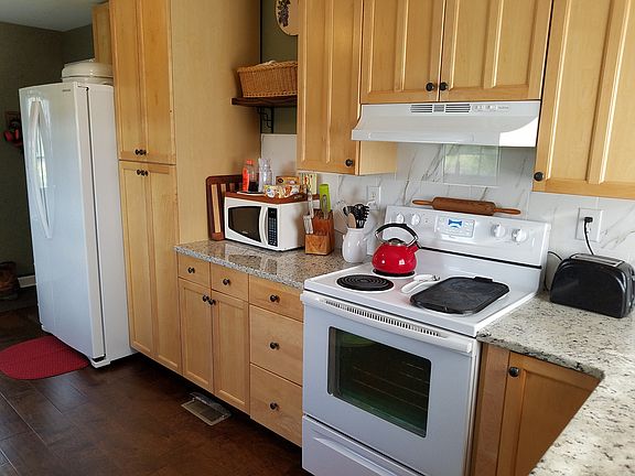 Newer range, new range hood