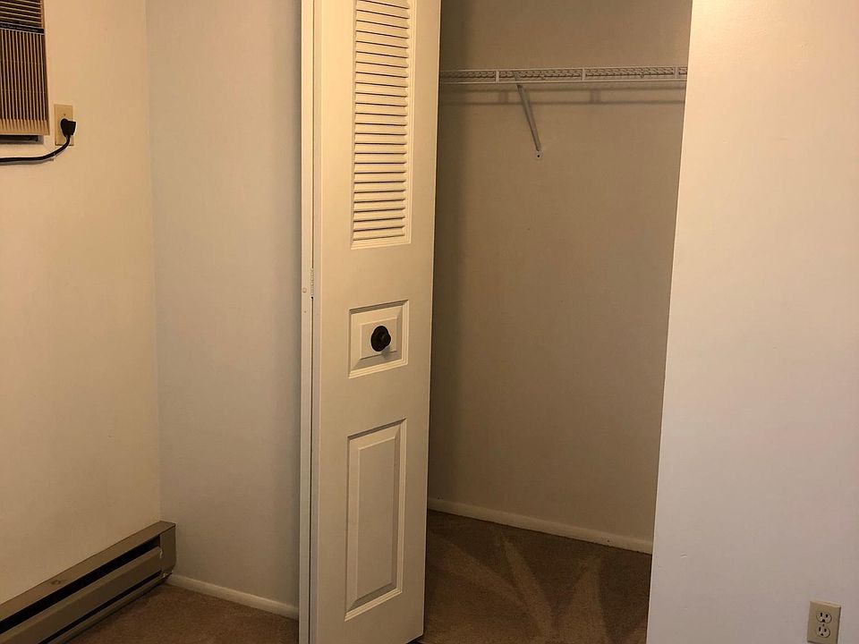 1st image of 121 Villa Dr APT L