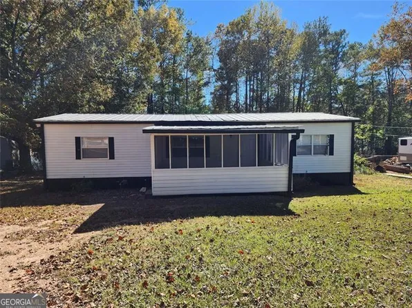 4689 Buckhorn Trl SE, Acworth, GA 30102