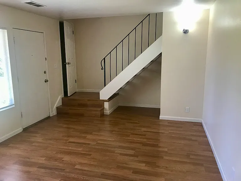 4410 Yuma Ct — Photo 6