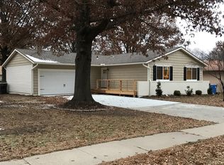 4006 SW 35th Ter, Topeka, KS 66614