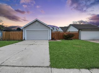 11830 Plumpoint Dr, Houston, TX 77099