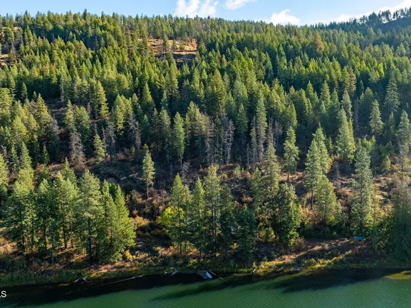 1402 Mirror Lake Rd, Sagle, ID 83860
