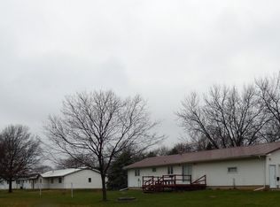 411 W 4th St, Readlyn, IA 50668