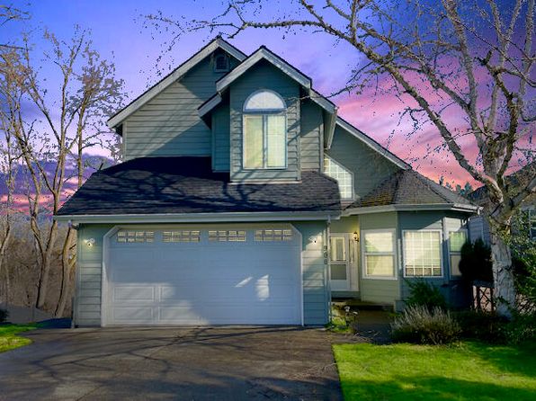 900 Mystic Dr, Grants Pass, OR 97527