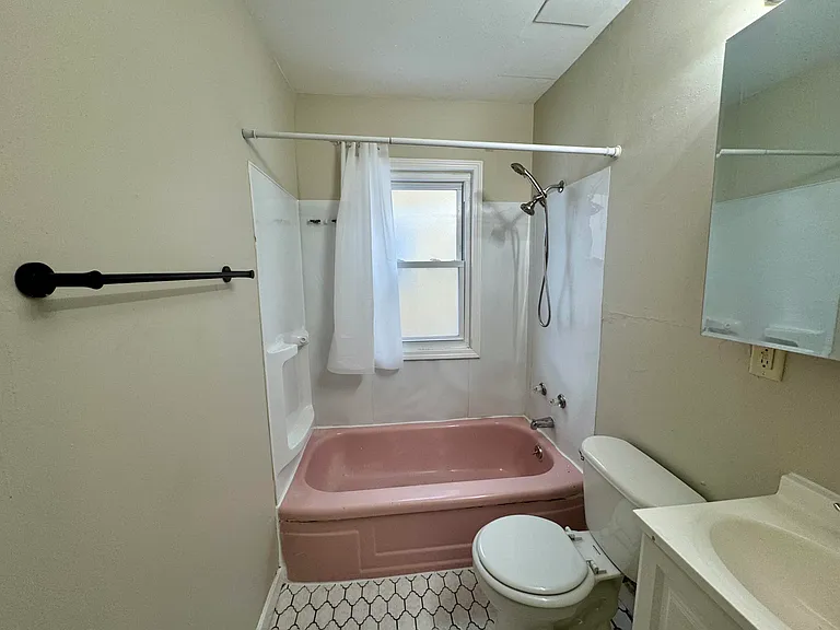 8129 W Villard Ave — Photo 9