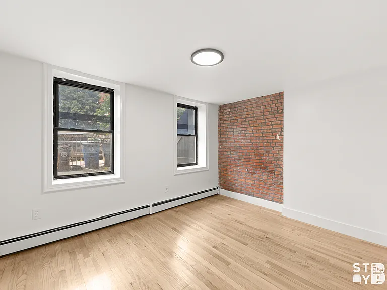 160 Putnam Ave #1 — Photo 6