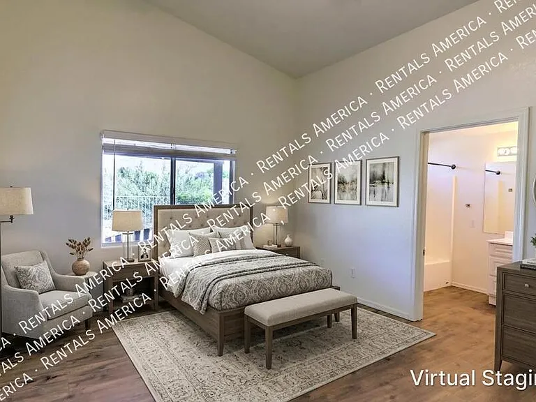 10984 N Double Eagle Ct — Photo 2