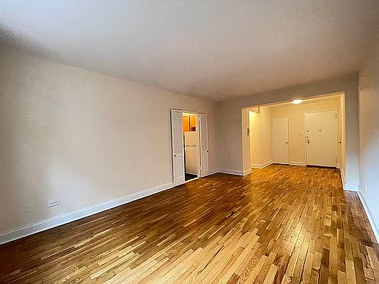 4th image of 110-16 72nd Ave #2O7