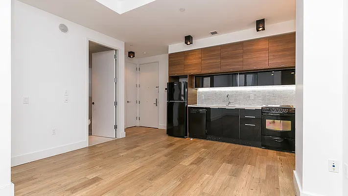 Rented by Nooklyn NYC LLC | media 37