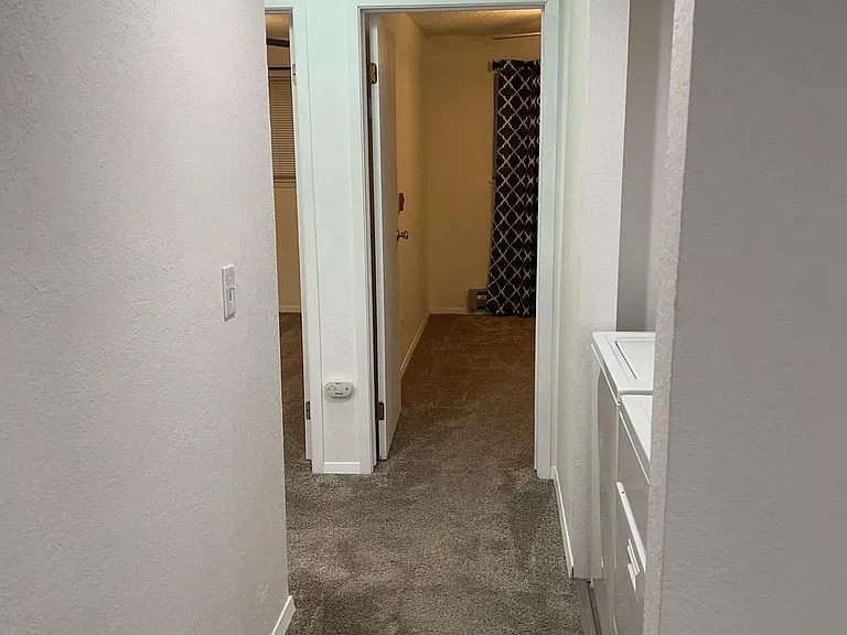 3121 W Hood Ave #G205 — Photo 8