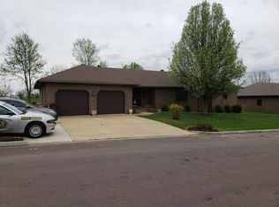 2500 Fruit Station Dr, Mountain Grove, MO 65711