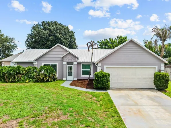 697 SW Jeanne Avenue, Port St Lucie, FL 34953
