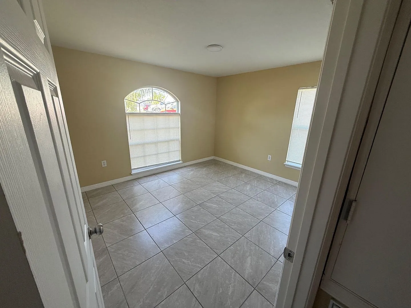 1408 Orlando Place — Photo 4