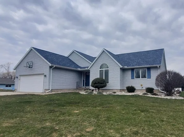 6155 W Pat St, Fremont, MI 49412