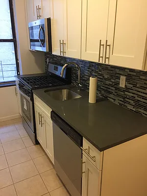 Rented by Robert L Rimberg, LREB | media 24