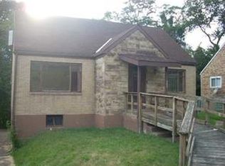 202 Bernardi Dr, Pittsburgh, PA