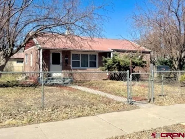 1017 Hunt Avenue, Alamosa, CO 81101