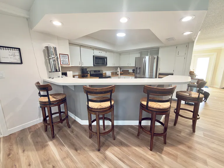 1281 S Disston Ave — Photo 9