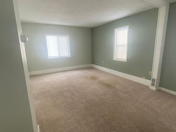 4th image of 1021 W 4th St #2